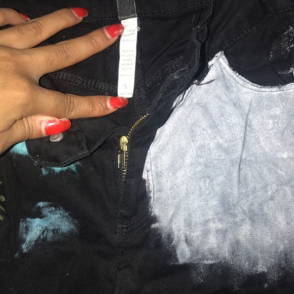 Short - Picture 3 of 3